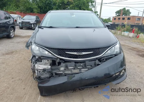 2021 Chrysler Voyager Lx из США, поврежденный, VIN 2C4RC1CG7MR519717